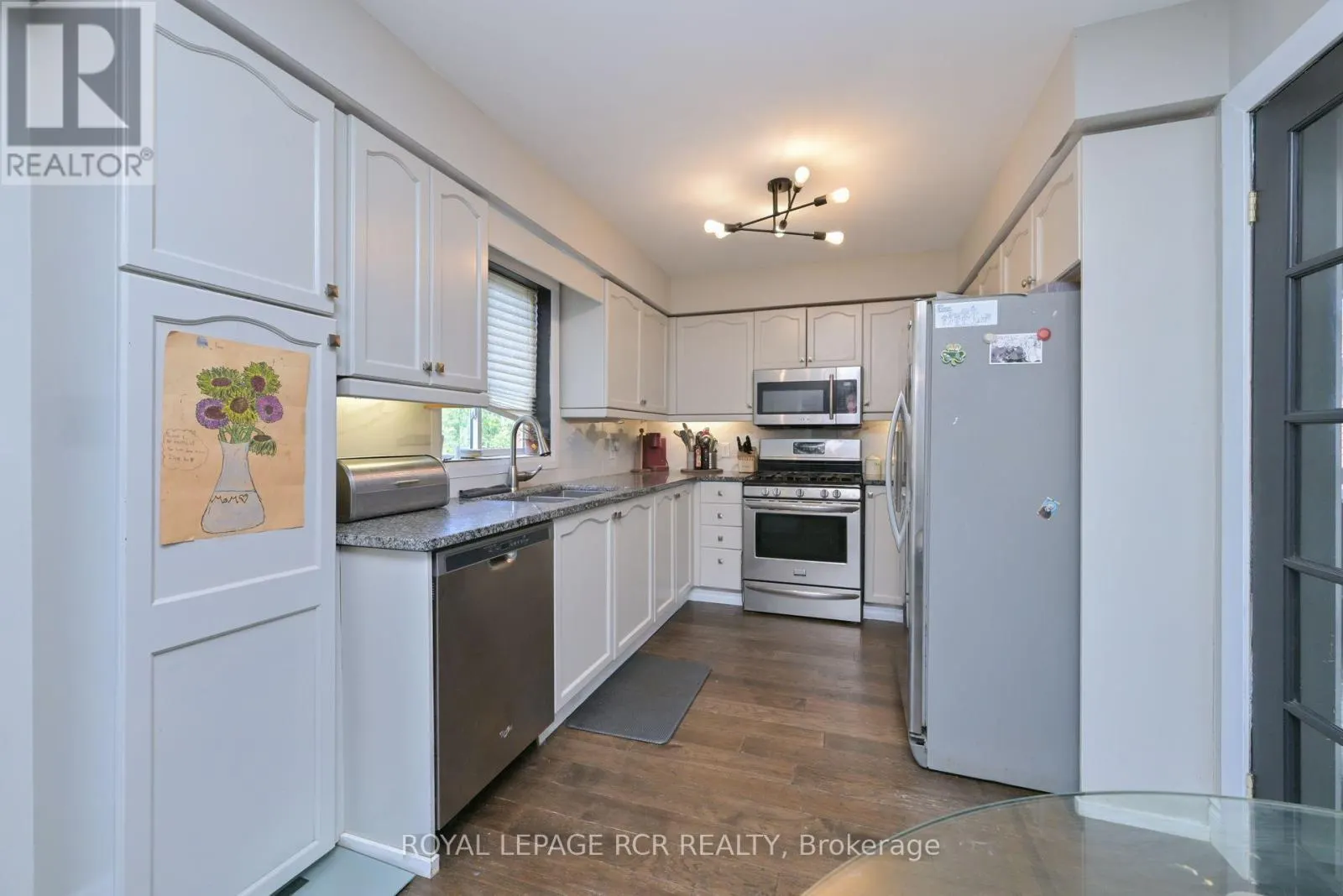22 COBURN CRESCENT