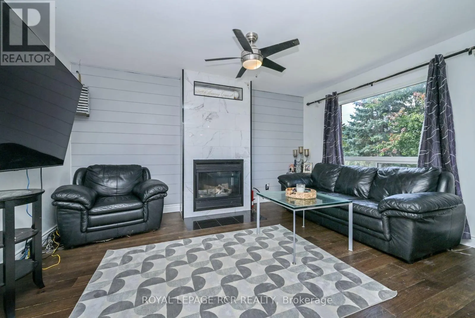22 COBURN CRESCENT