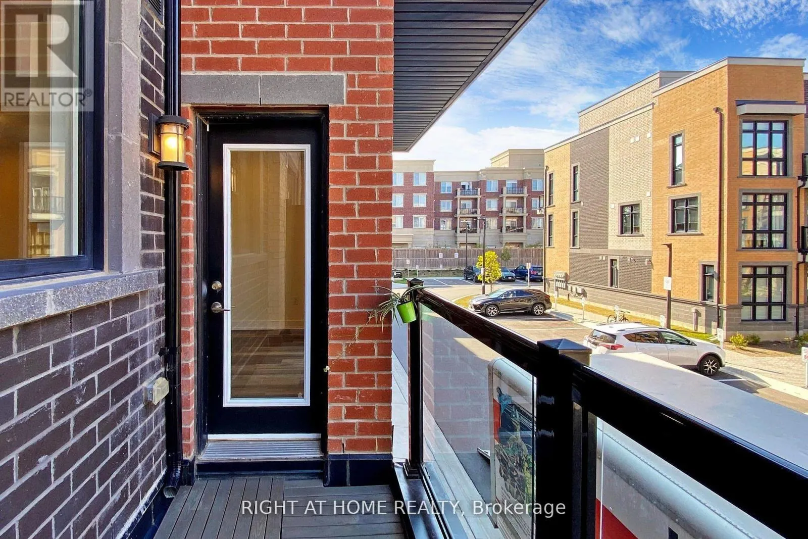 TH7 - 9 PHELPS LANE