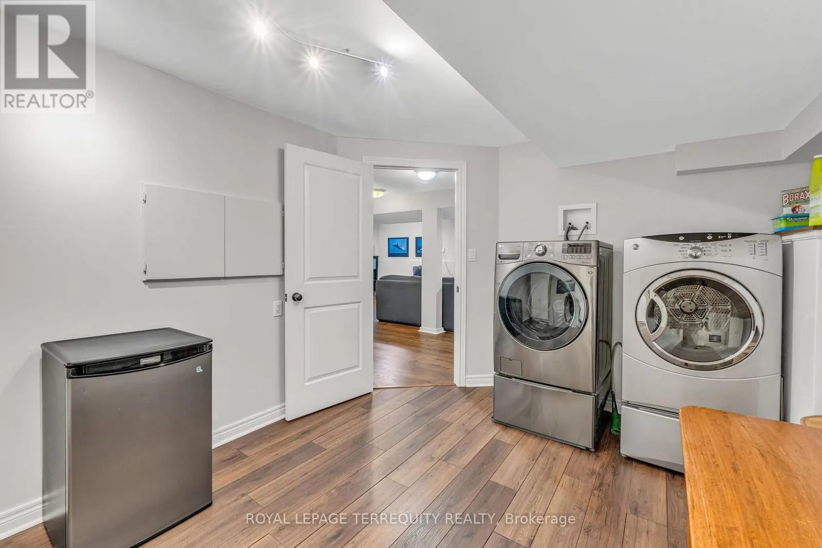 22 WILLARD HUNT COURT