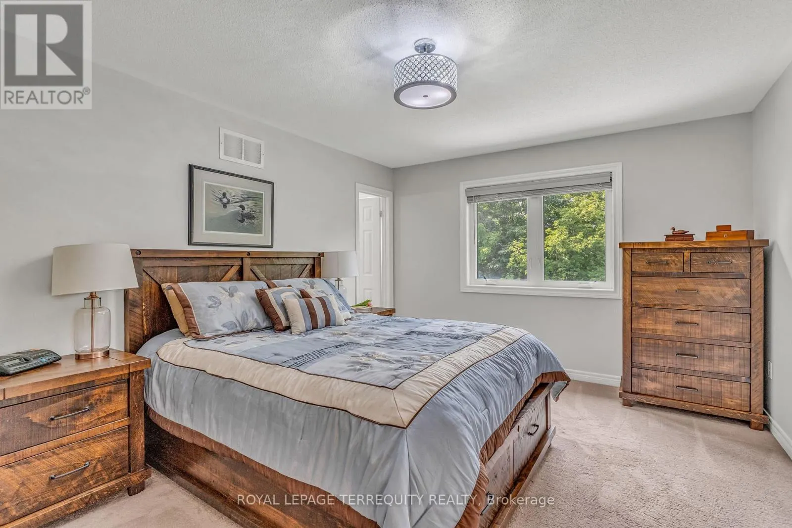 22 WILLARD HUNT COURT