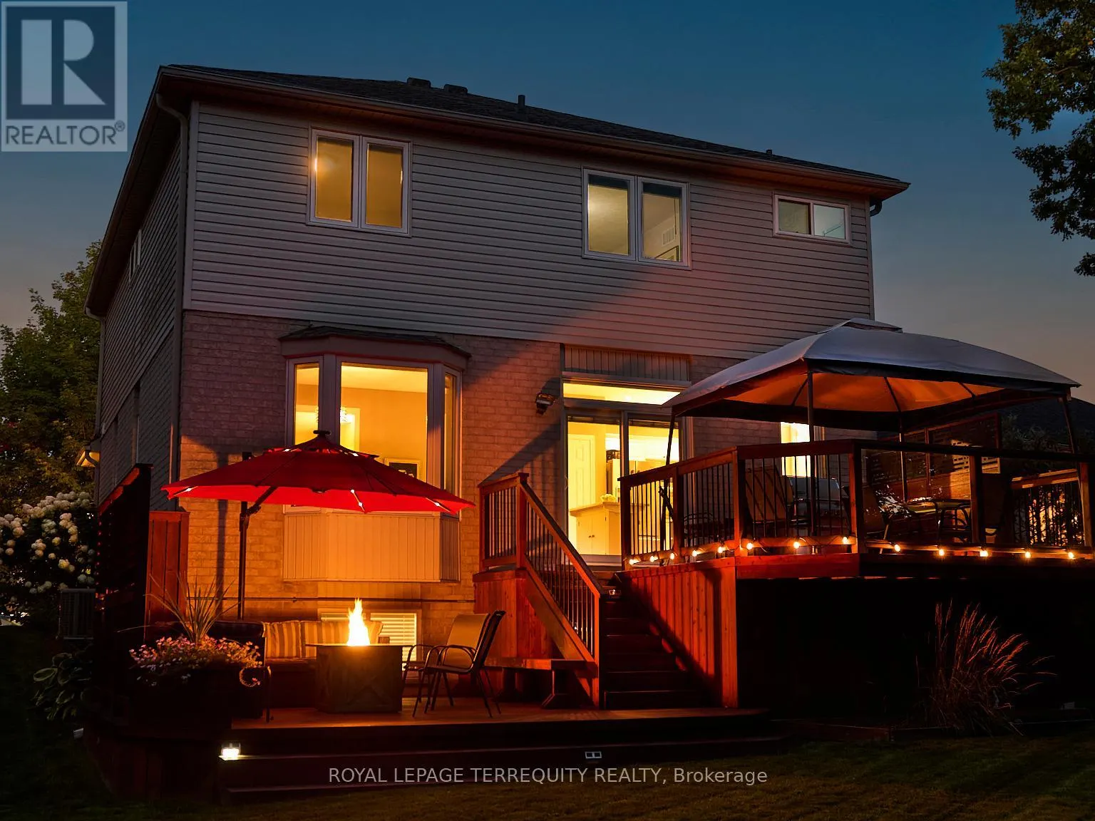 22 WILLARD HUNT COURT