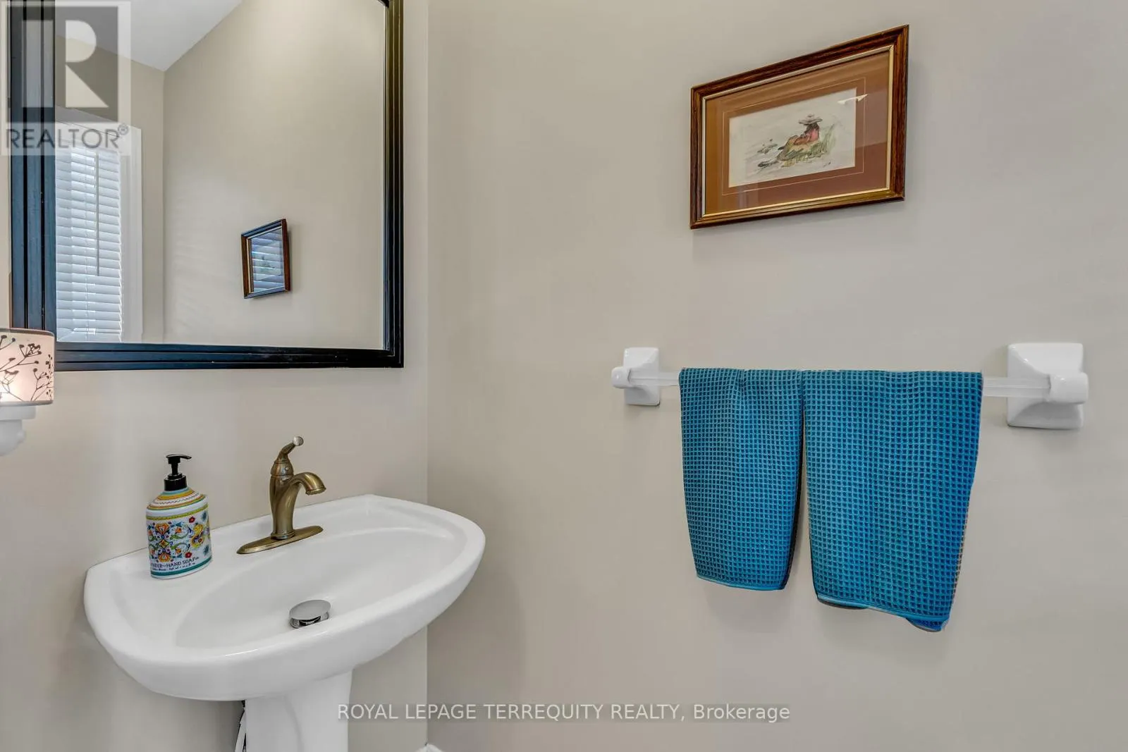22 WILLARD HUNT COURT
