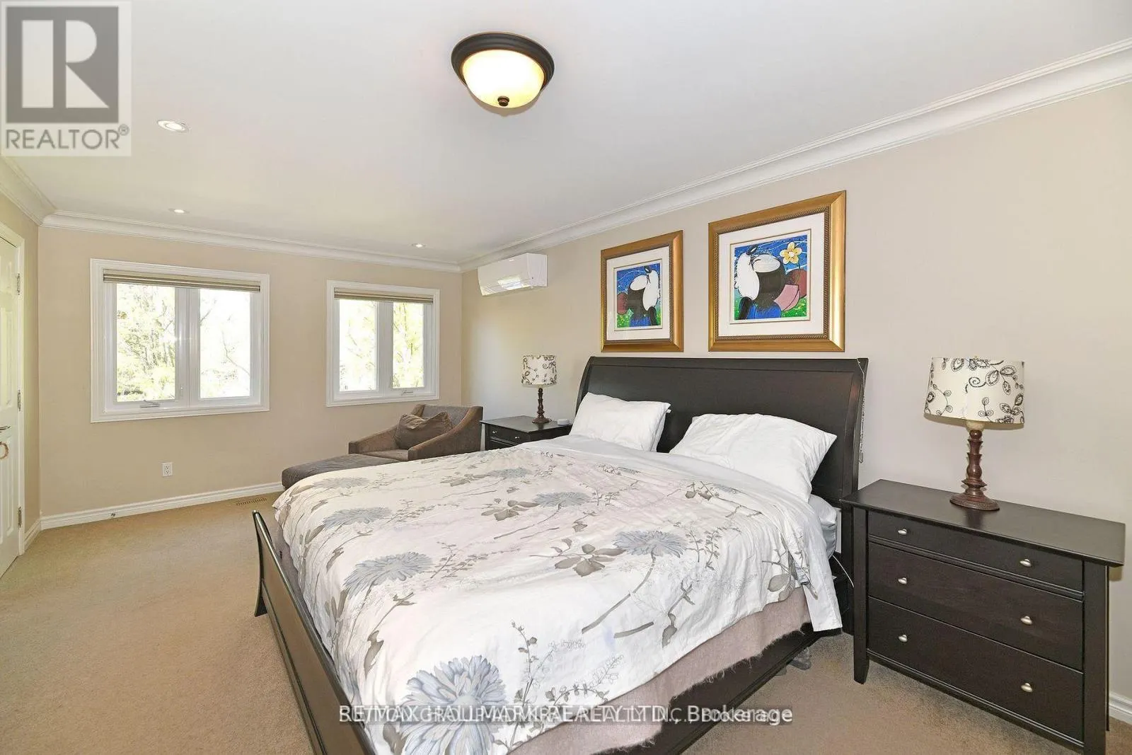 25 GRENADIER CRESCENT
