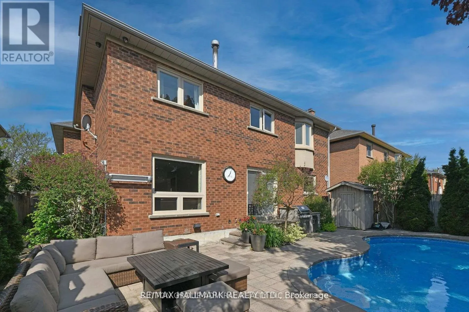 25 GRENADIER CRESCENT
