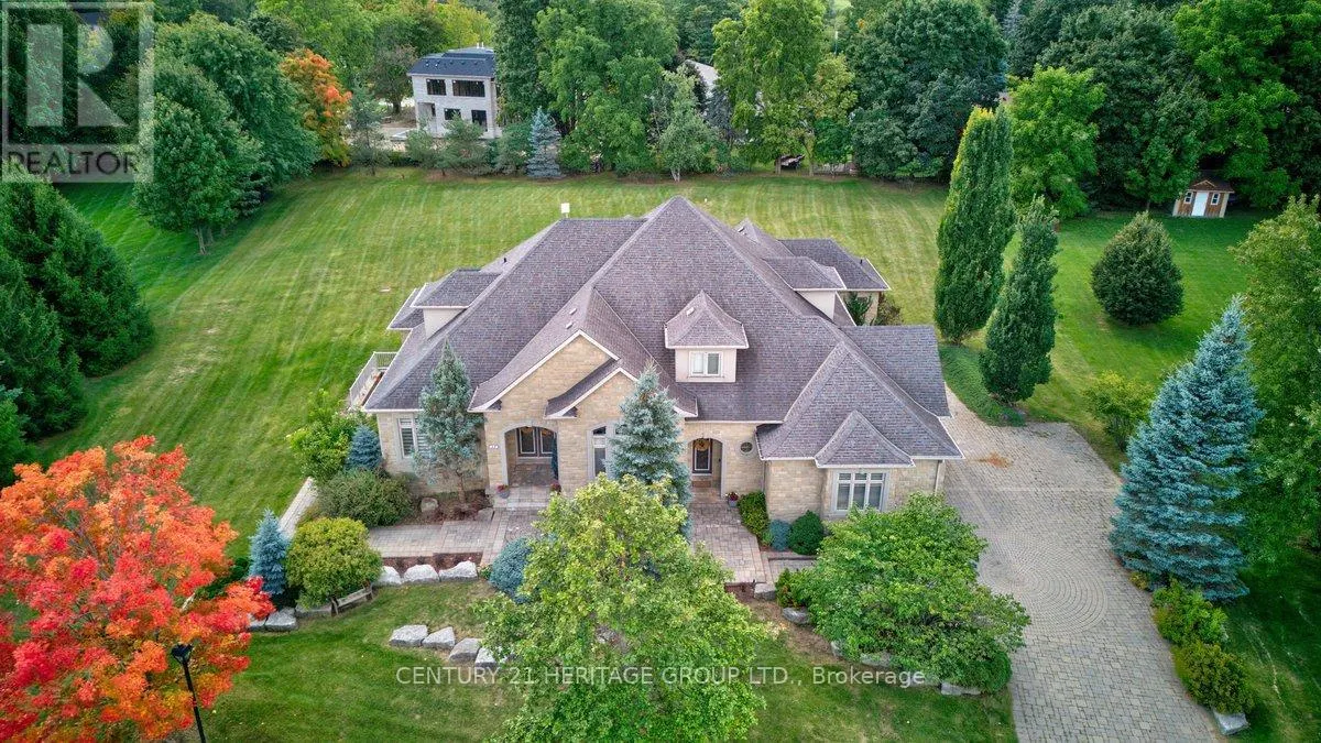 12 PRINCE ADAM COURT