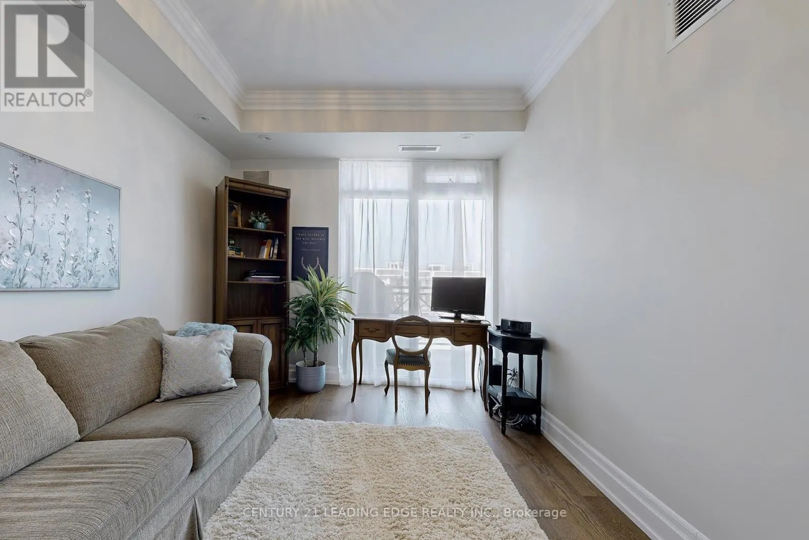 305 - 35 BAKER HILL BOULEVARD