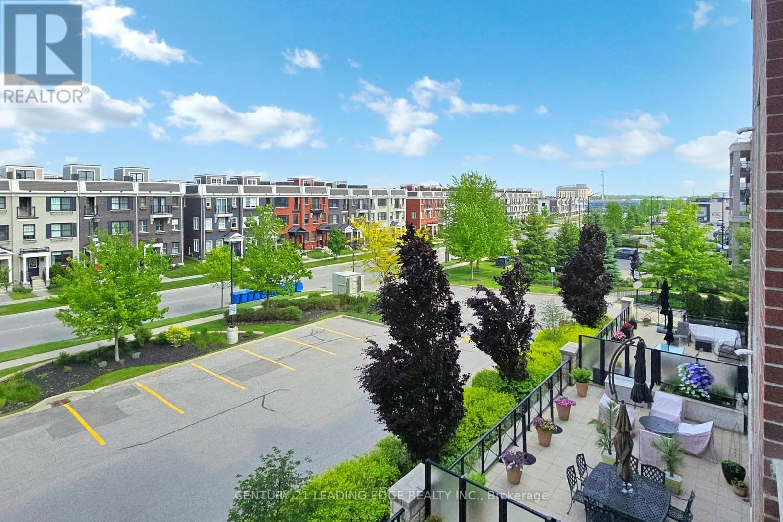 305 - 35 BAKER HILL BOULEVARD