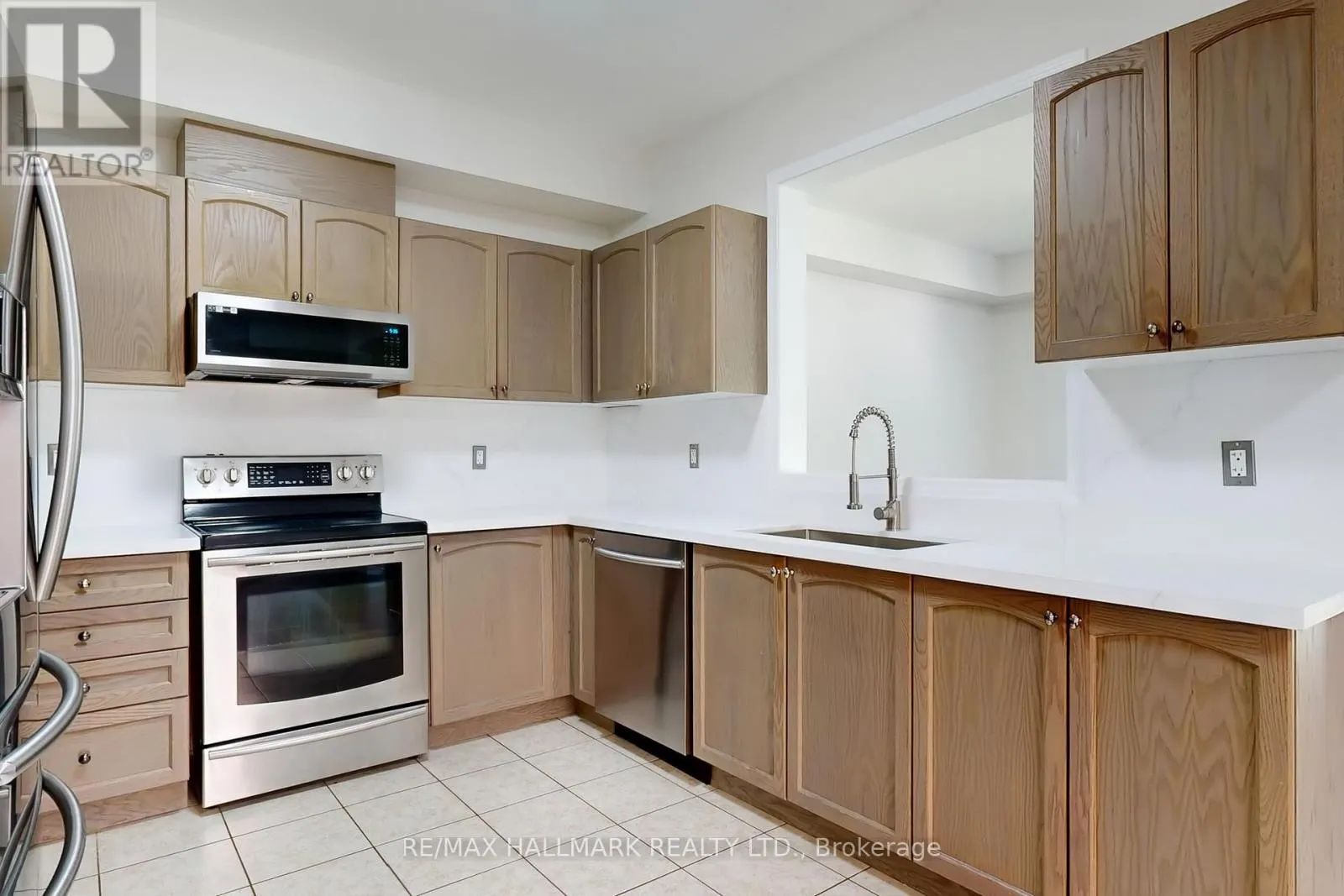 138 OLDE BAYVIEW AVENUE