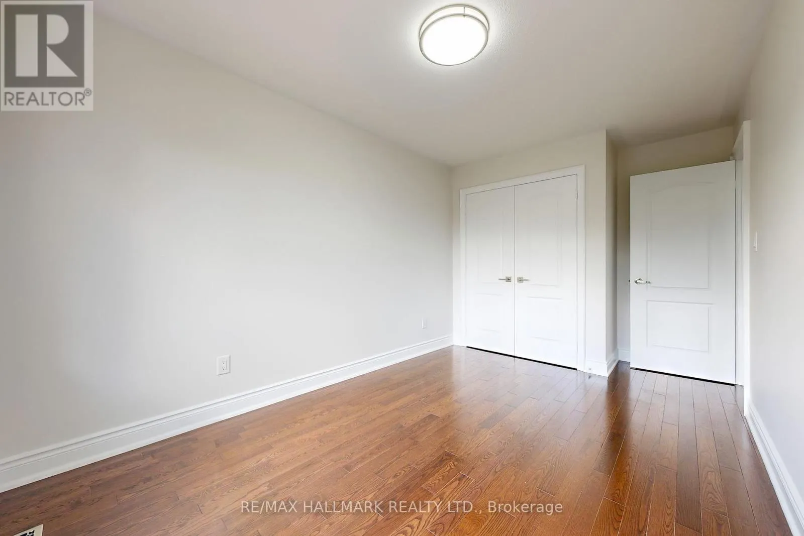 138 OLDE BAYVIEW AVENUE
