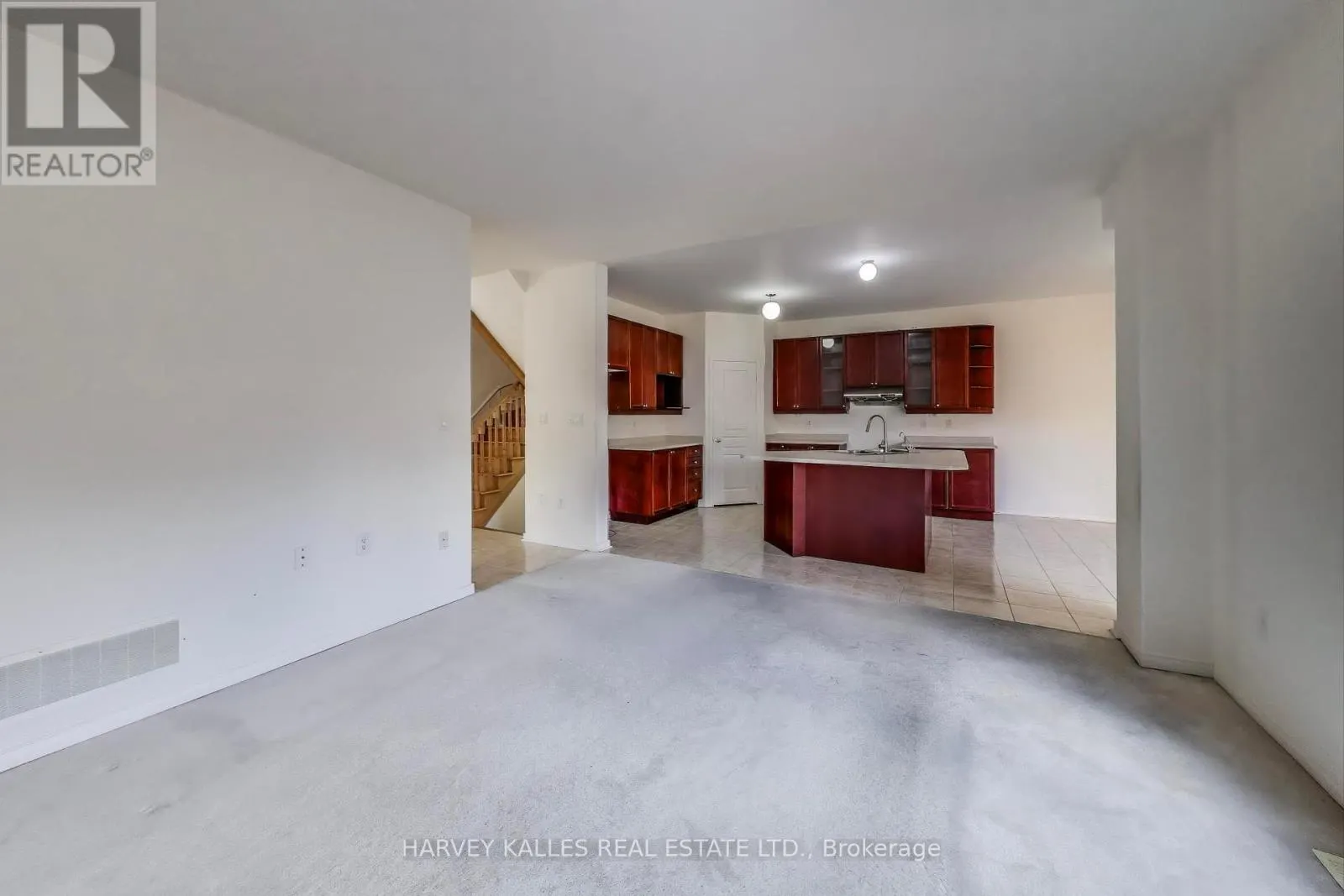 802 CORNELL ROUGE BOULEVARD