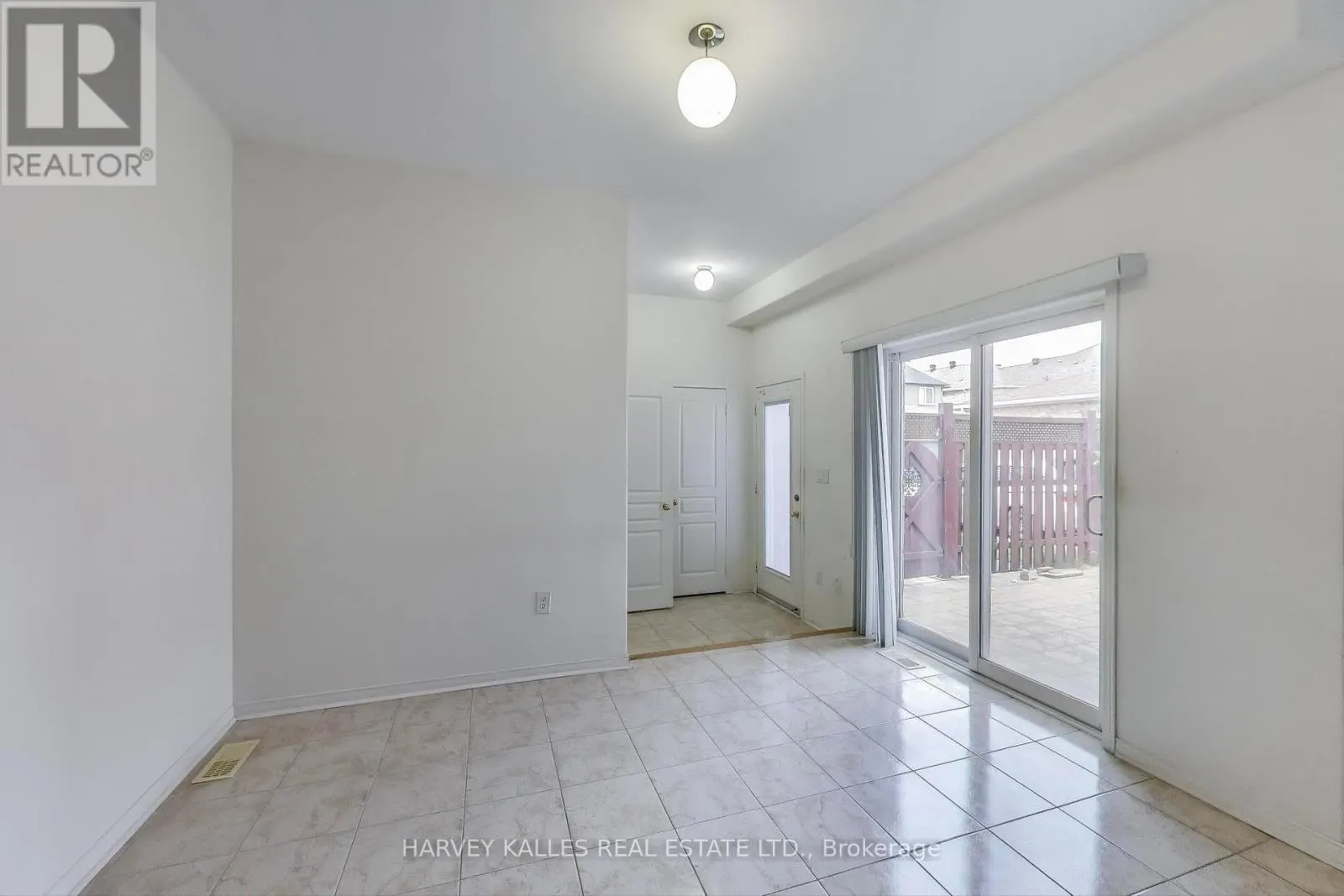 802 CORNELL ROUGE BOULEVARD