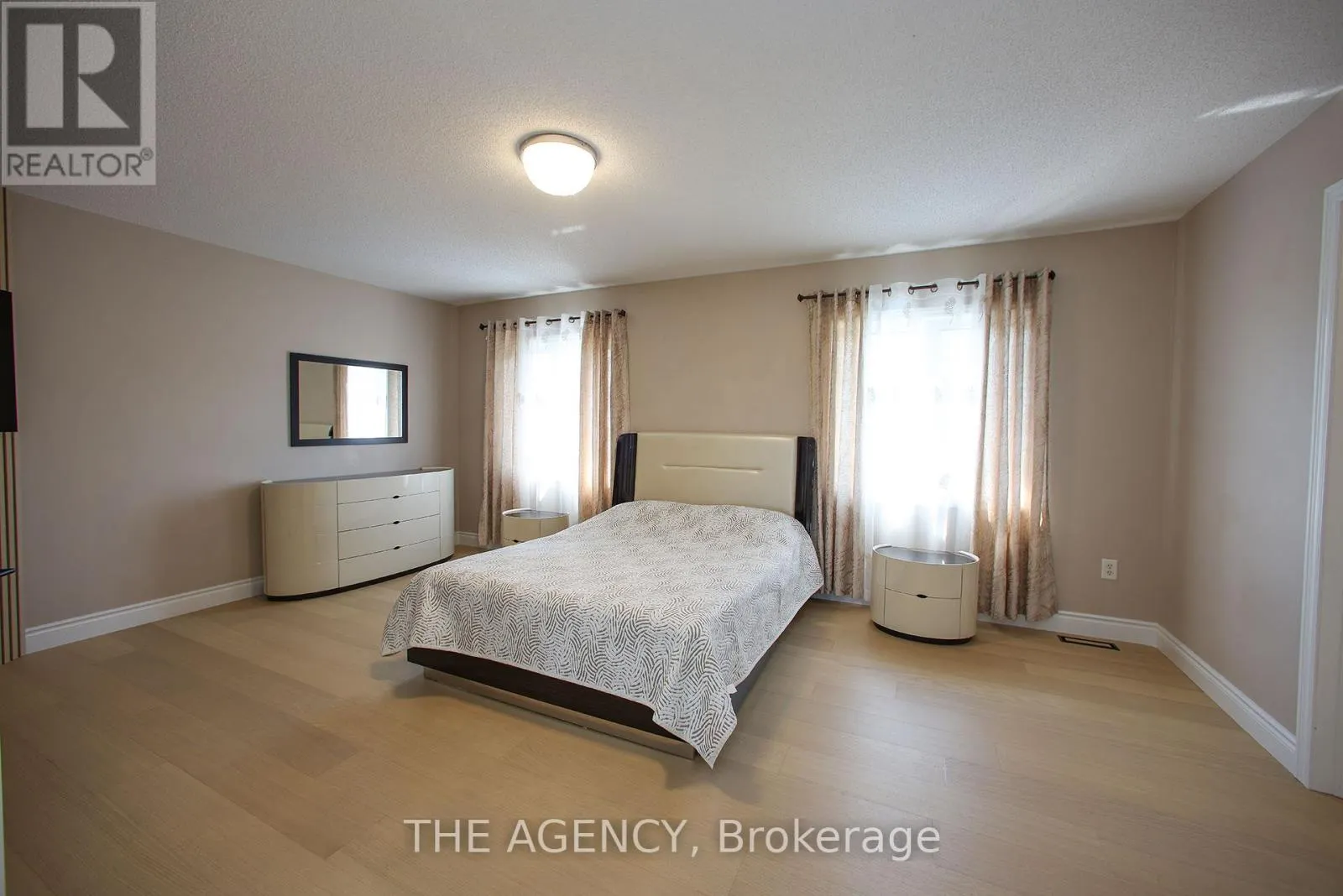 88 GLENDOWER CRESCENT