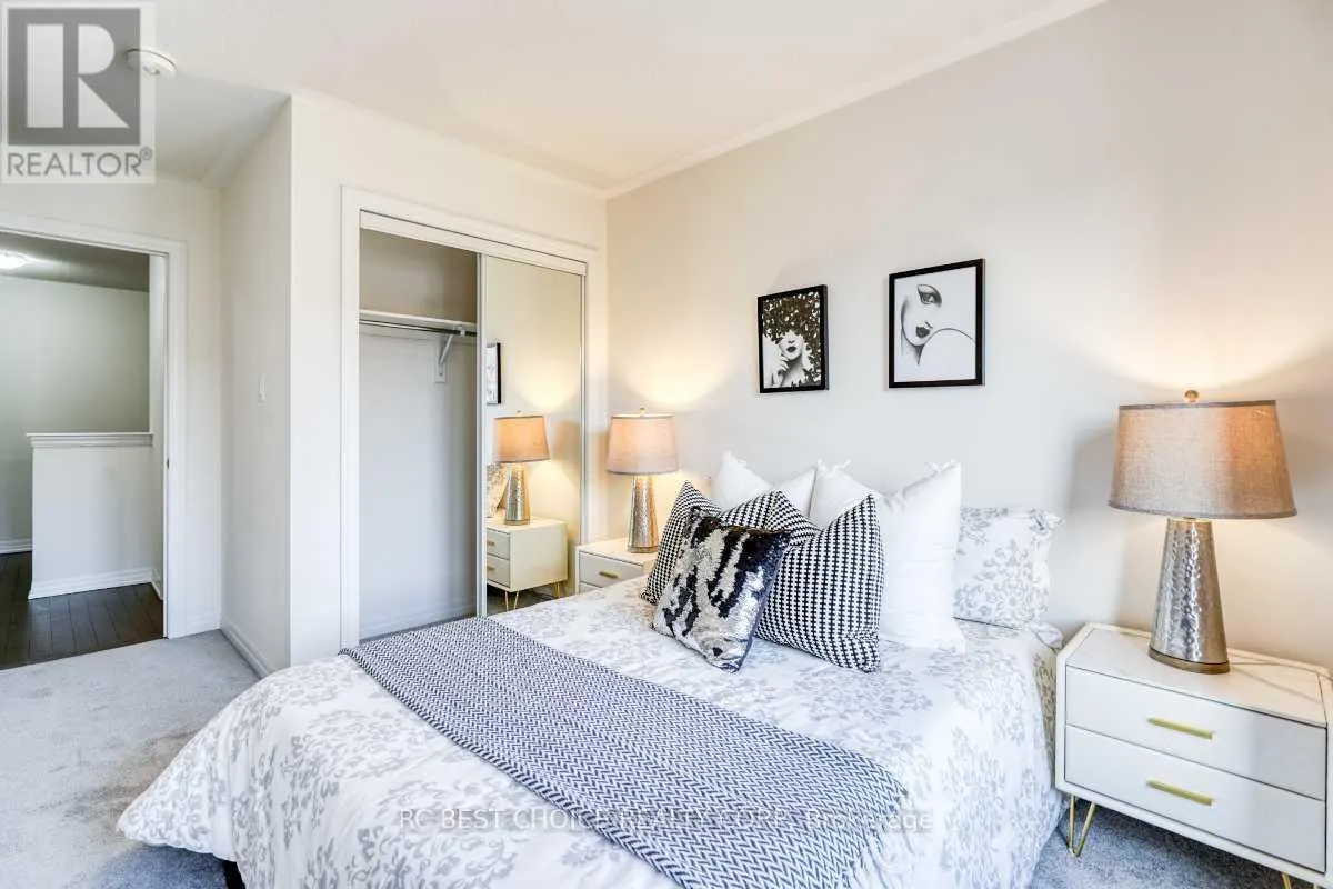 24 DELANO WAY