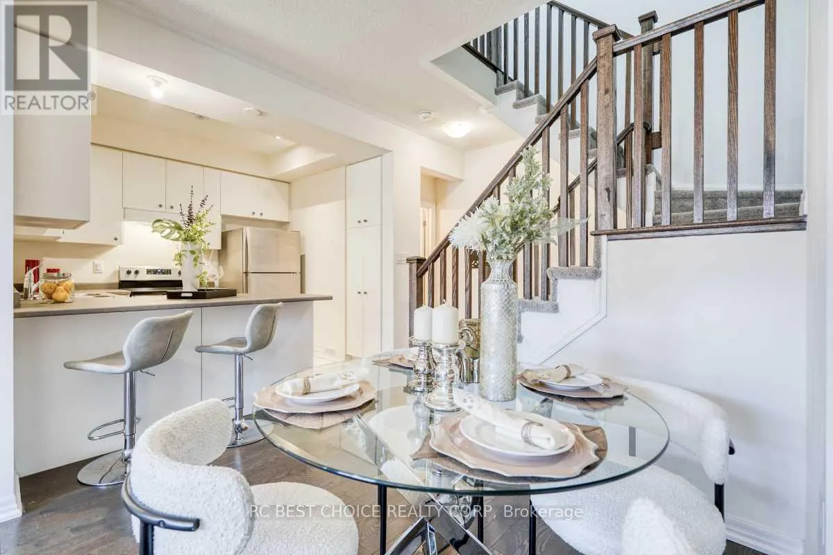 24 DELANO WAY