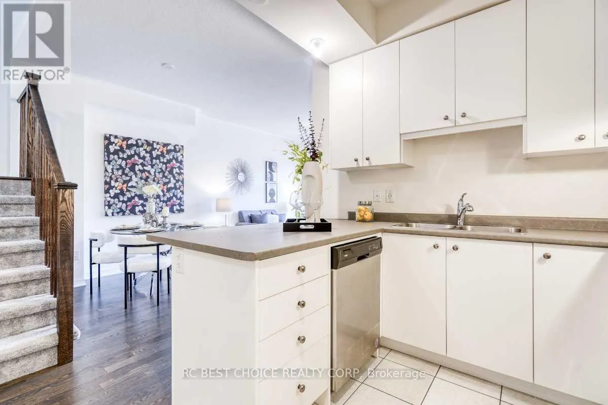 24 DELANO WAY