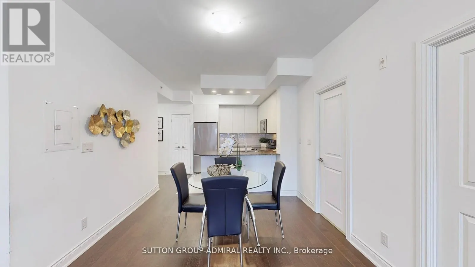 86 WOODBRIDGE AVENUE