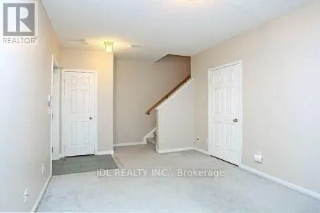 26 - 10 COX BOULEVARD