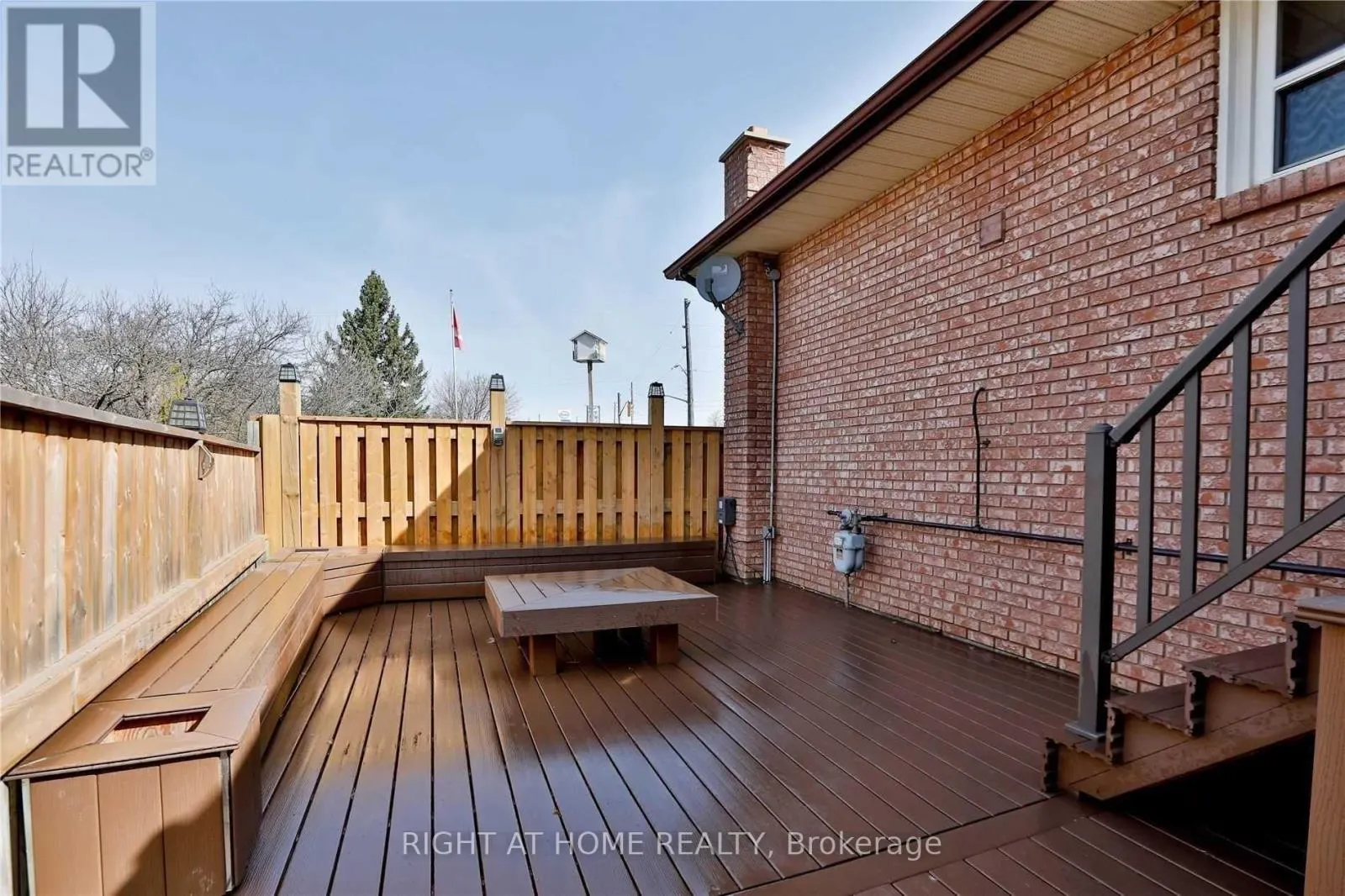 1060 ELGIN STREET