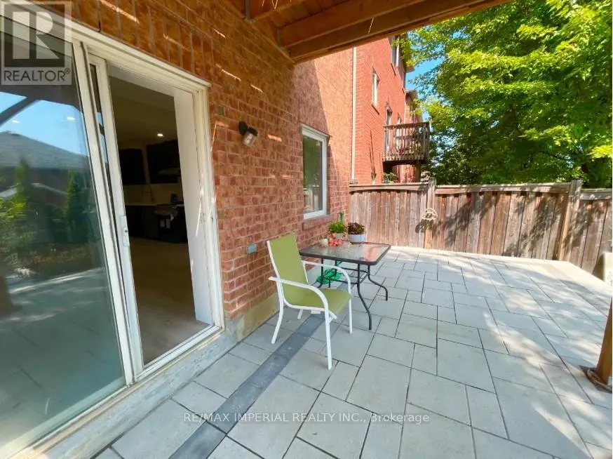 LOWER 135 AIKENHEAD AVENUE