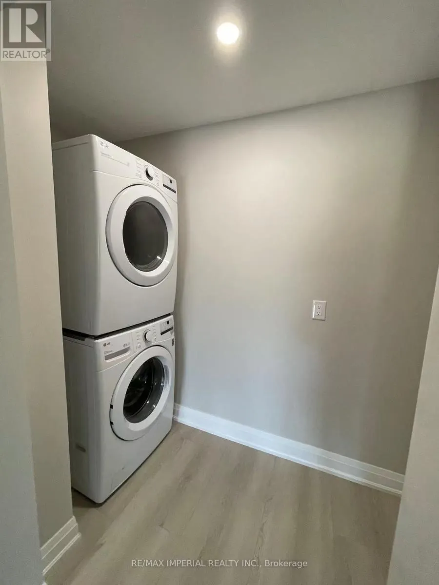 LOWER 135 AIKENHEAD AVENUE