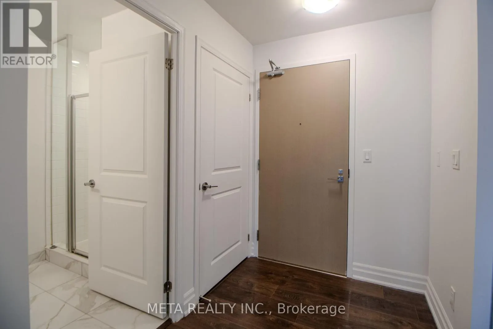 701 - 10 ROUGE VALLEY DRIVE W