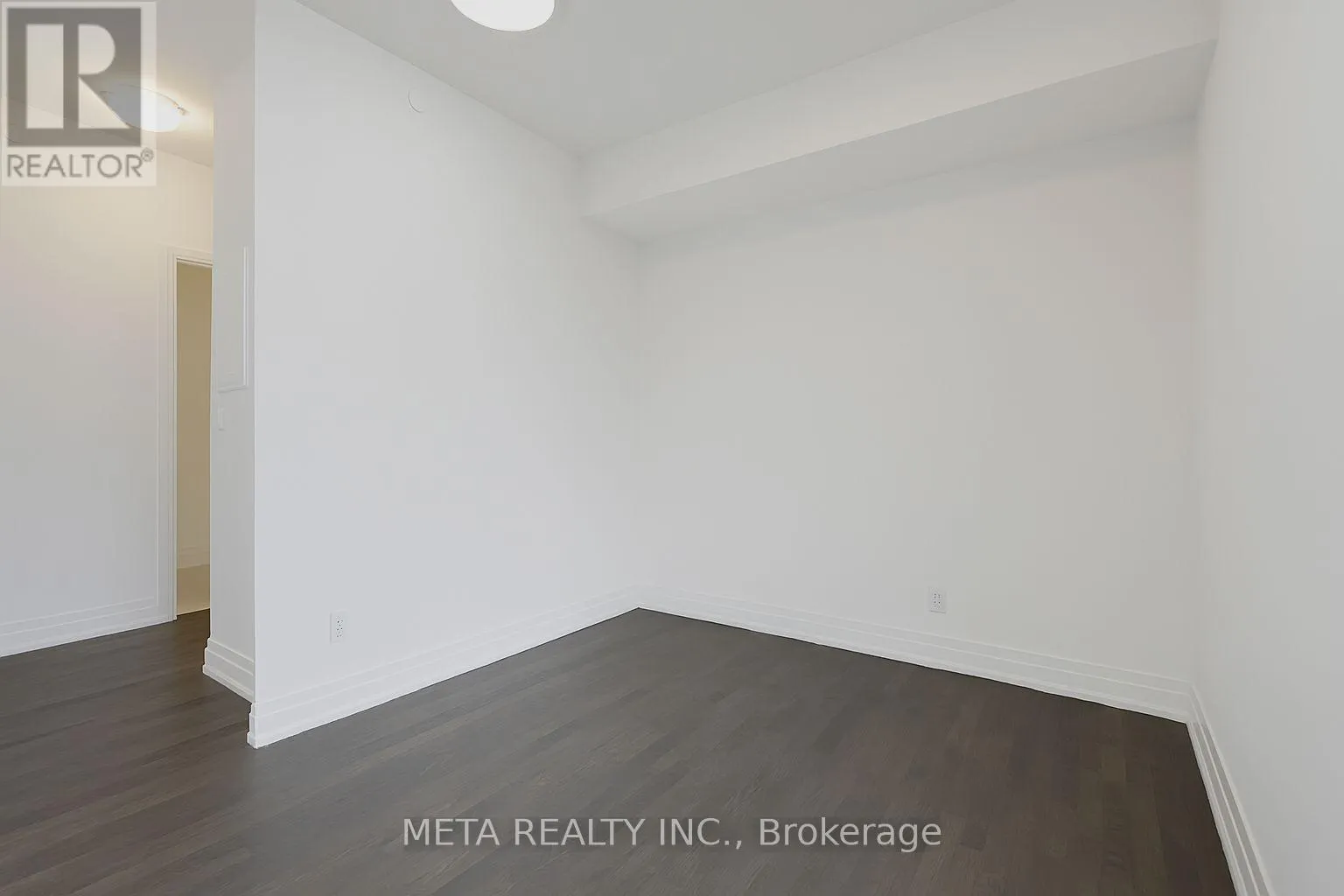 701 - 10 ROUGE VALLEY DRIVE W