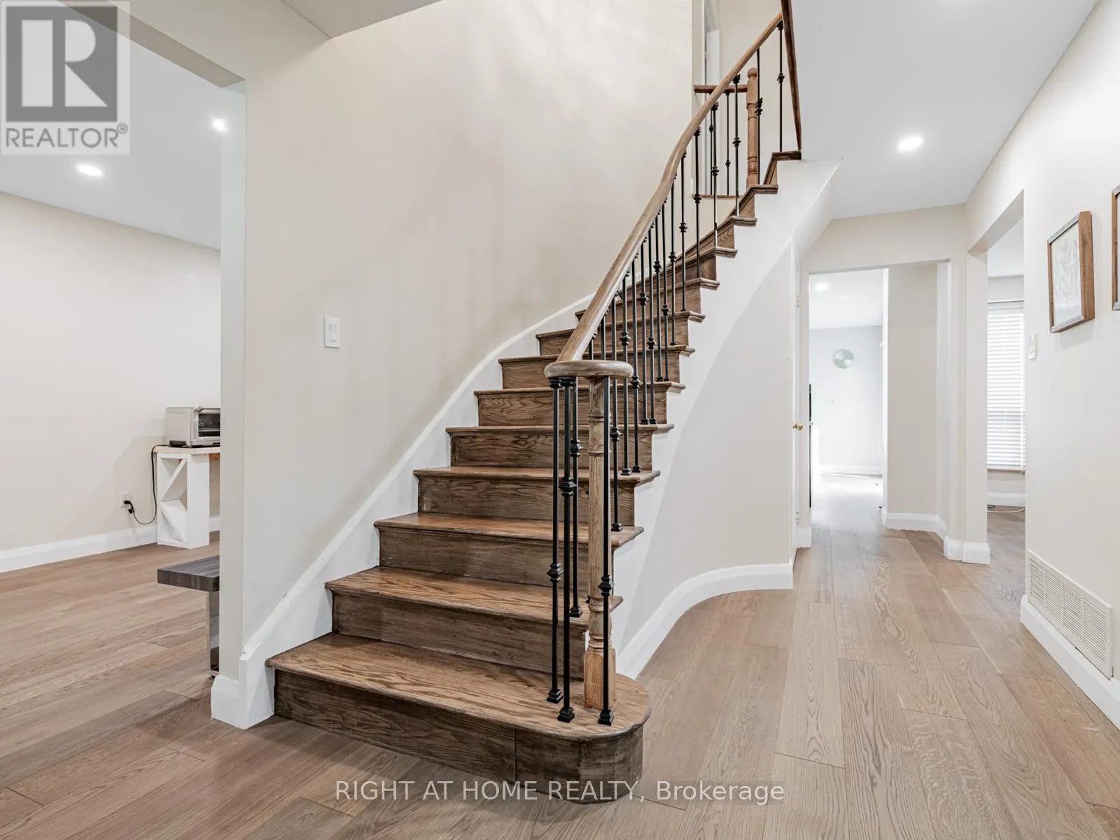51 MOORCREST DRIVE
