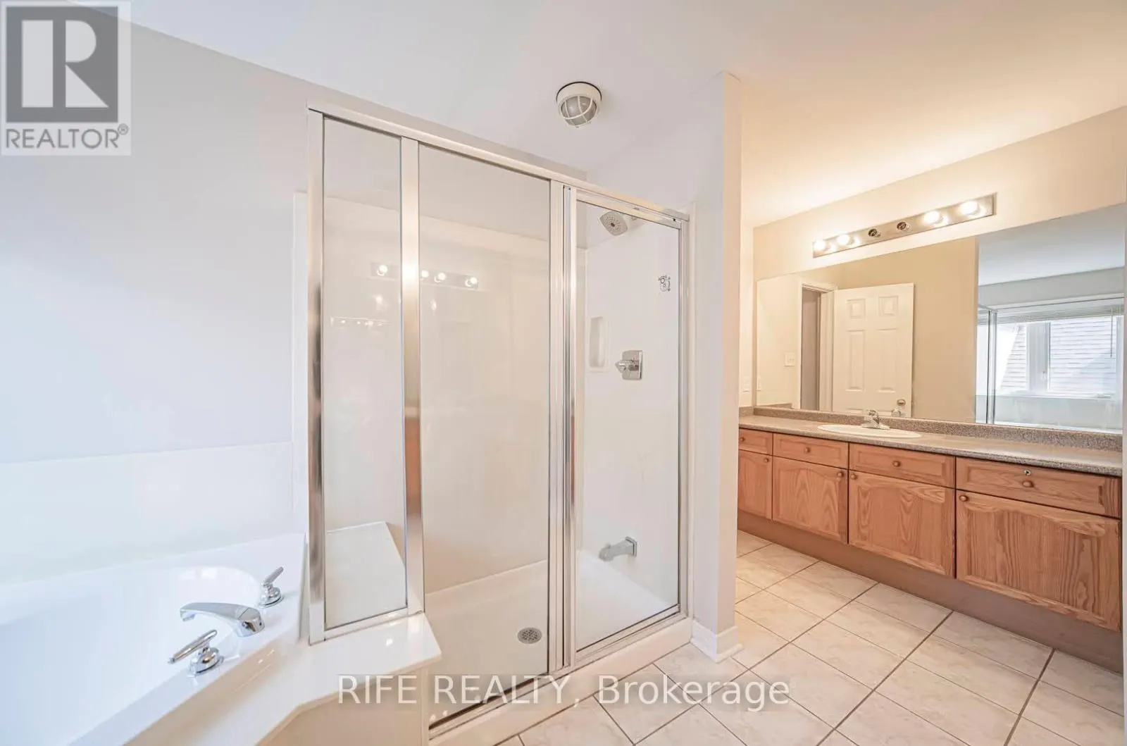 37 BURNDENFORD CRESCENT