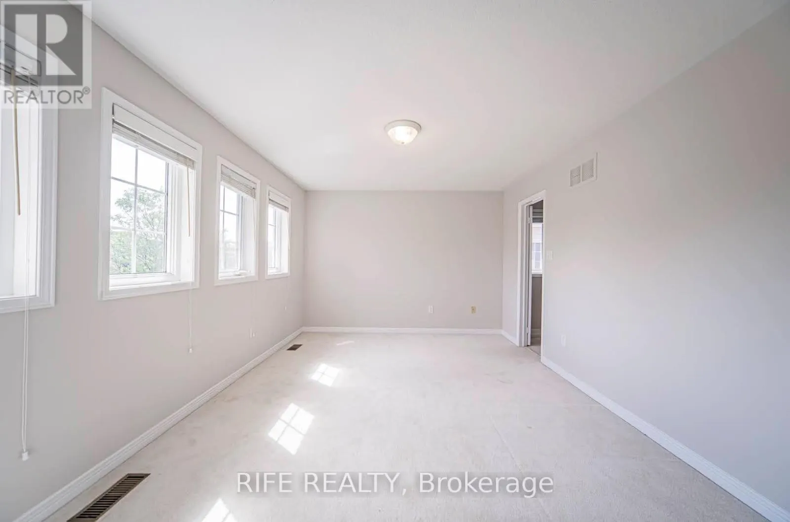 37 BURNDENFORD CRESCENT
