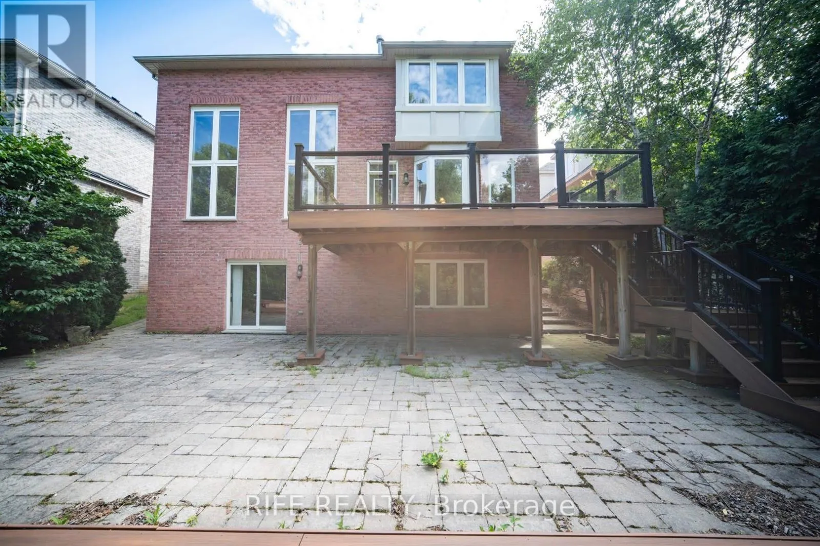 37 BURNDENFORD CRESCENT