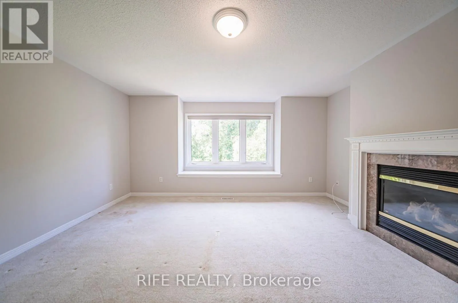 37 BURNDENFORD CRESCENT