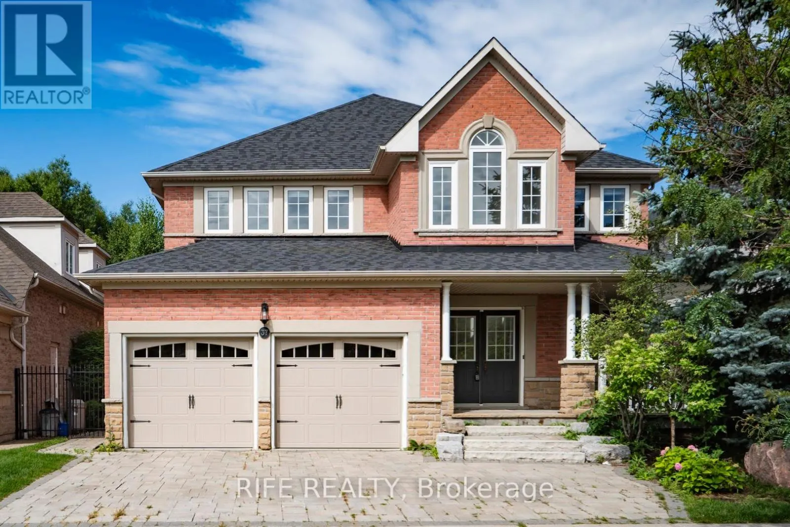 37 BURNDENFORD CRESCENT