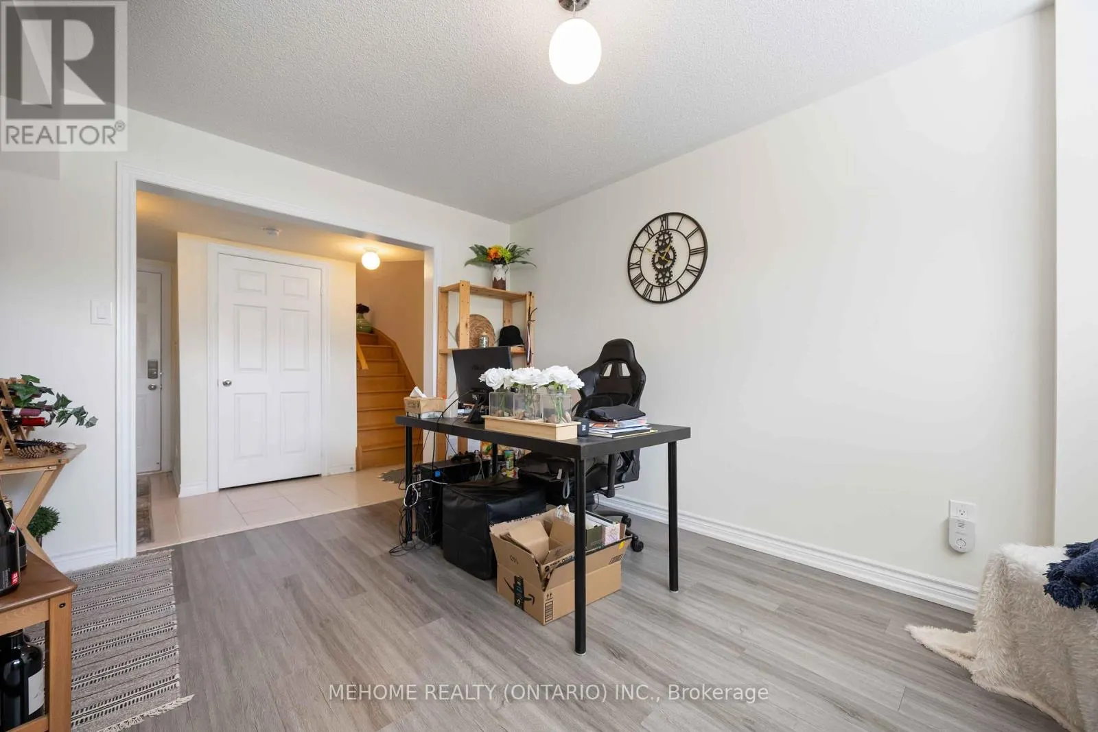 251 DUNDAS WAY