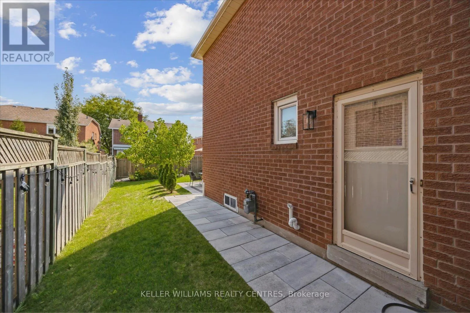 47 WHITBURN CRESCENT