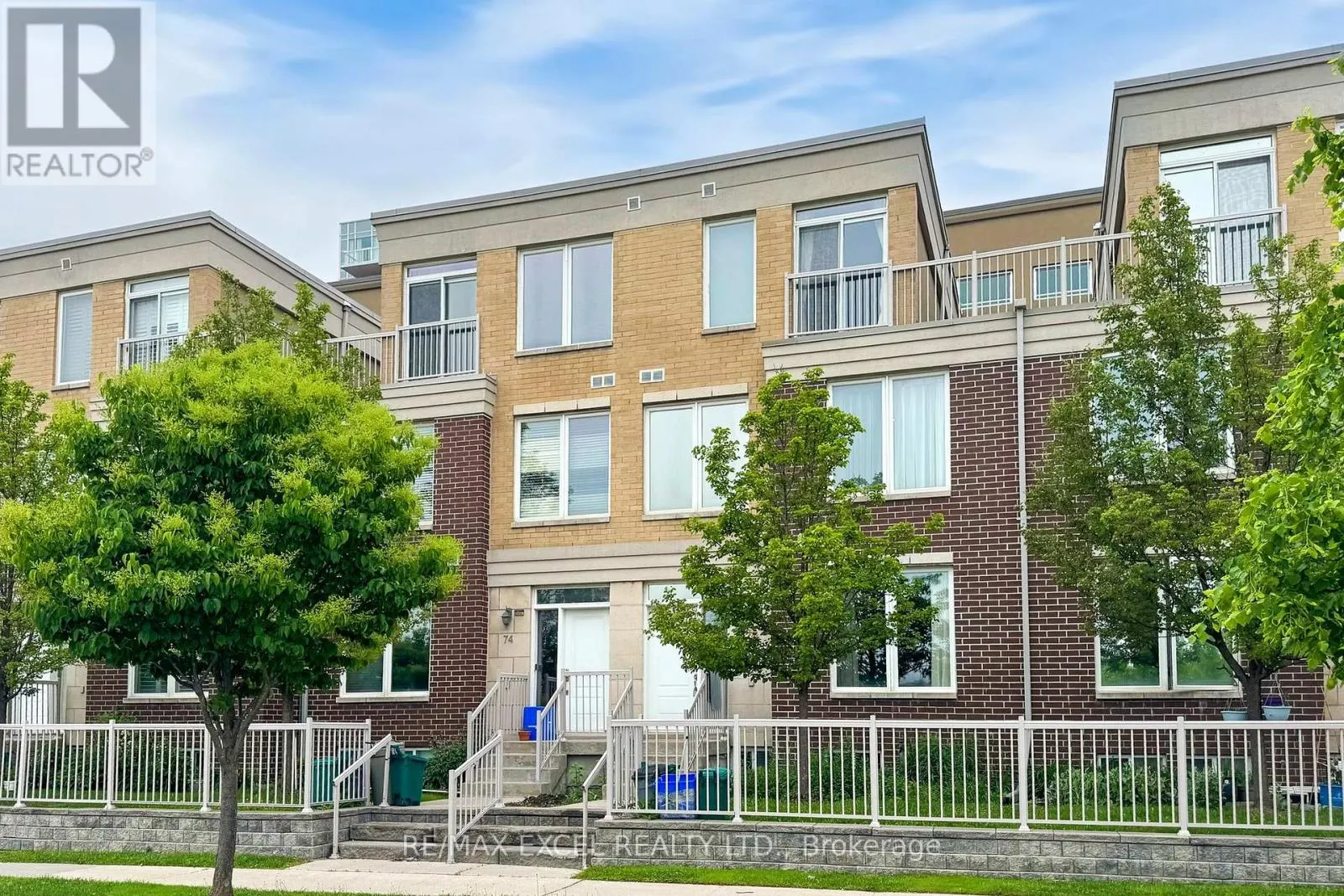 76 UNITY GARDENS DRIVE