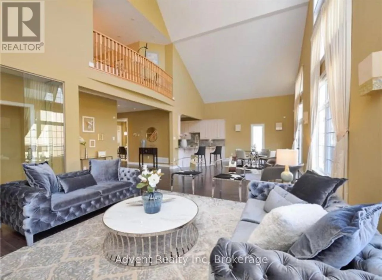 17 WARDEN WOODS COURT