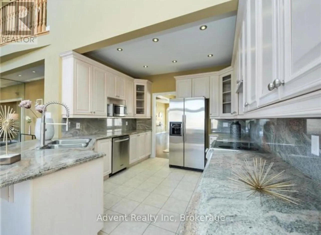 17 WARDEN WOODS COURT