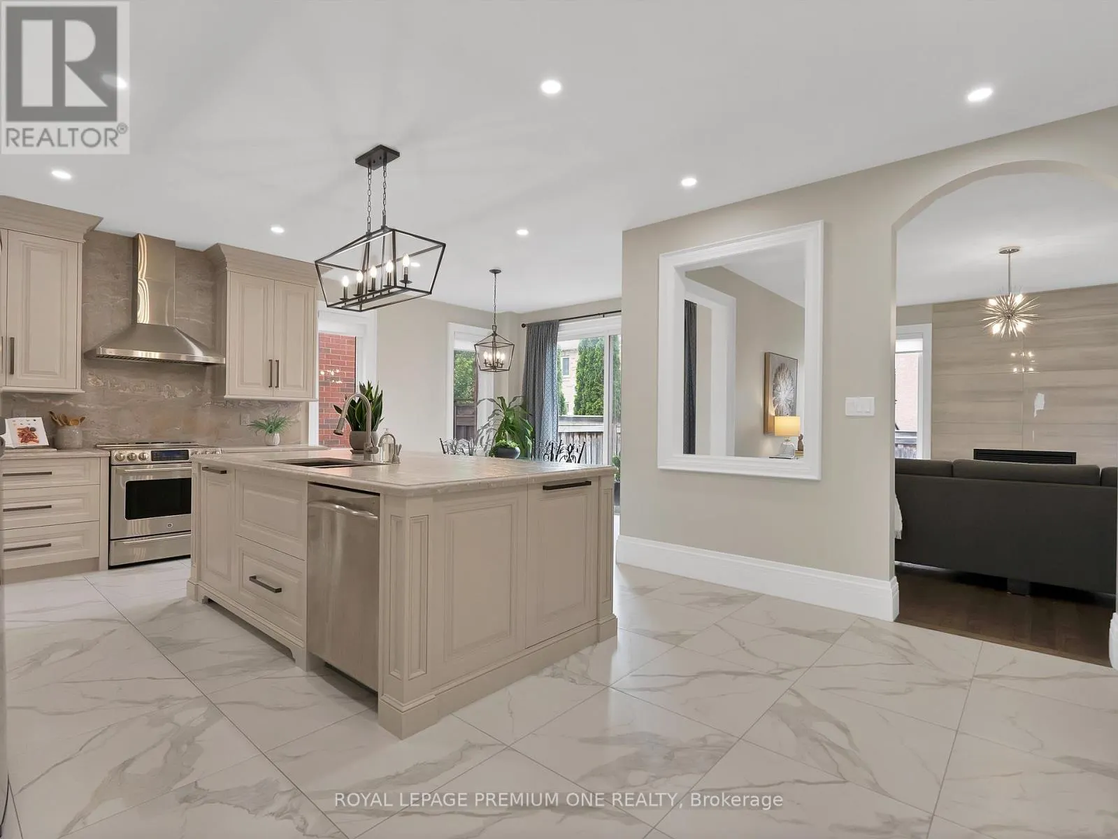 163 TONNER CRESCENT