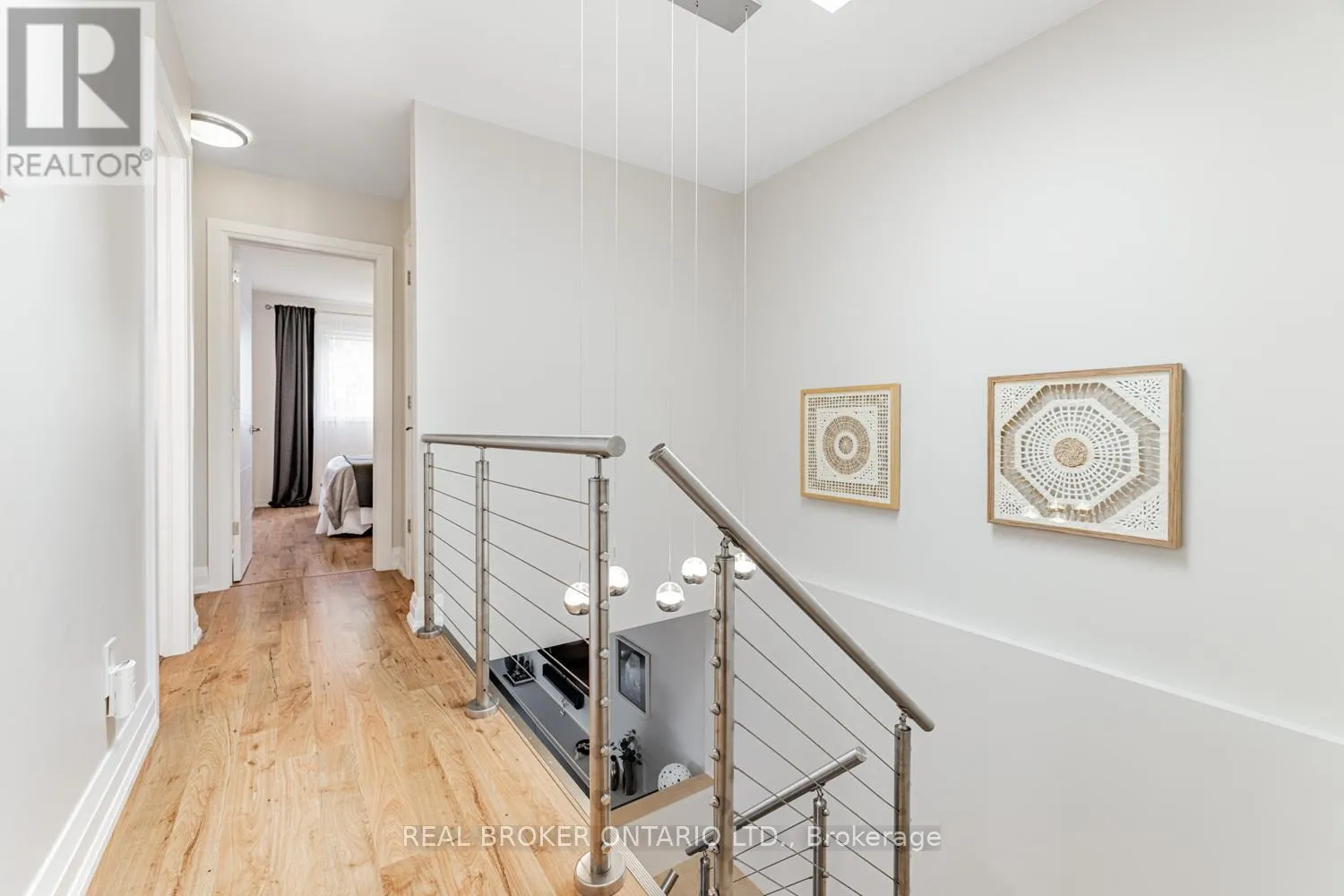 57 GLENMANOR WAY