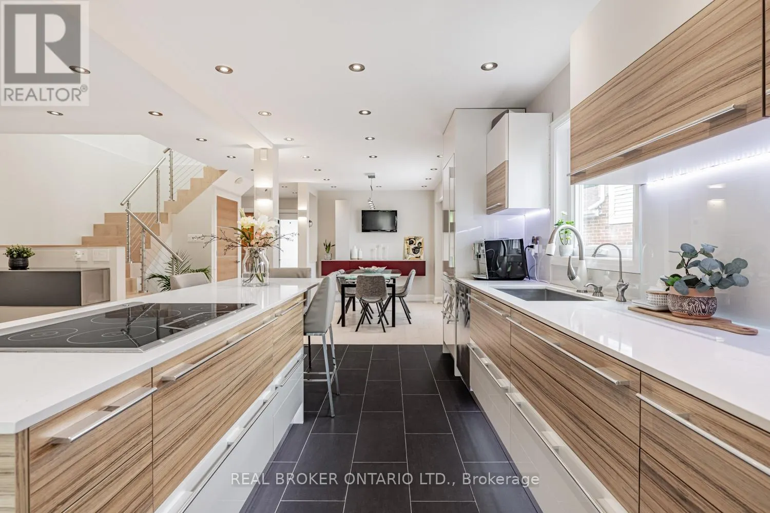 57 GLENMANOR WAY
