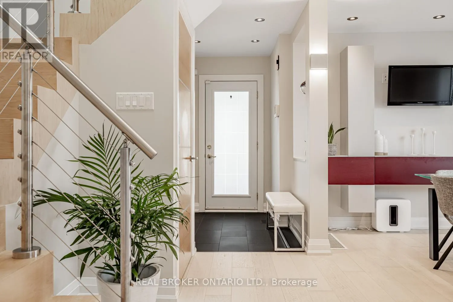 57 GLENMANOR WAY