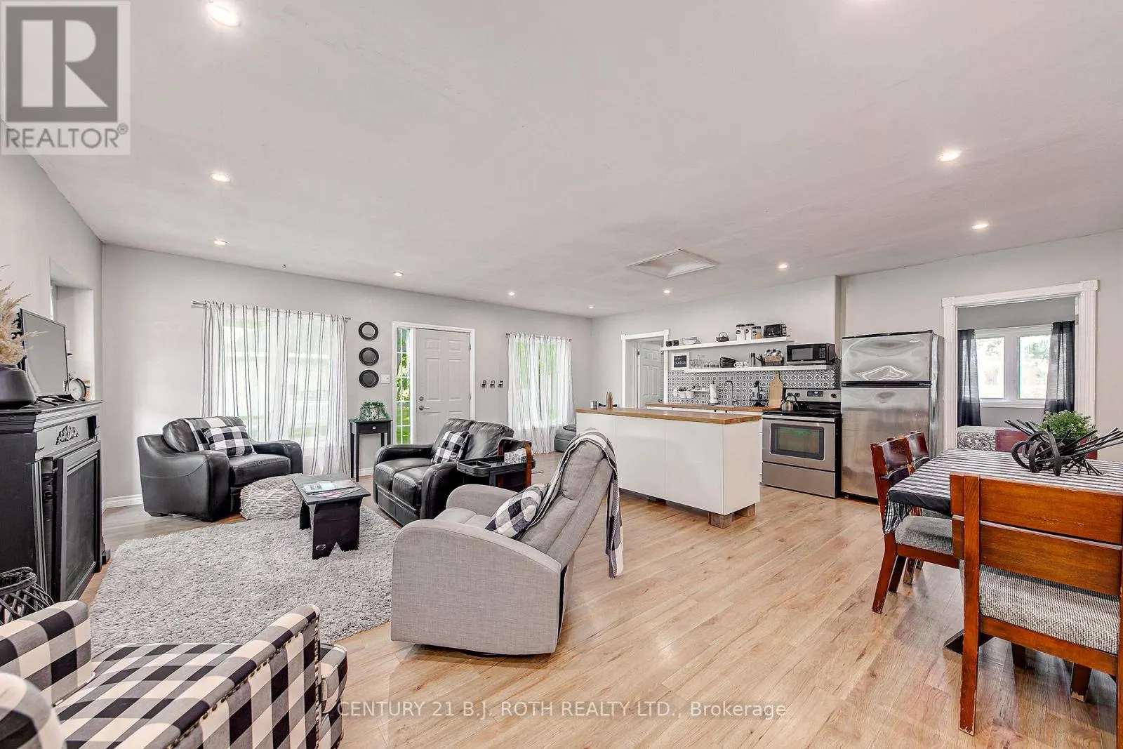 17 DENNEY DRIVE