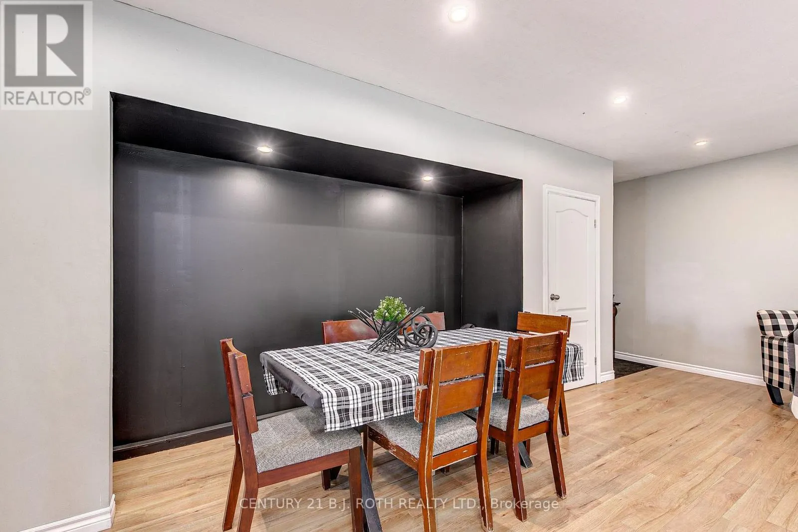 17 DENNEY DRIVE