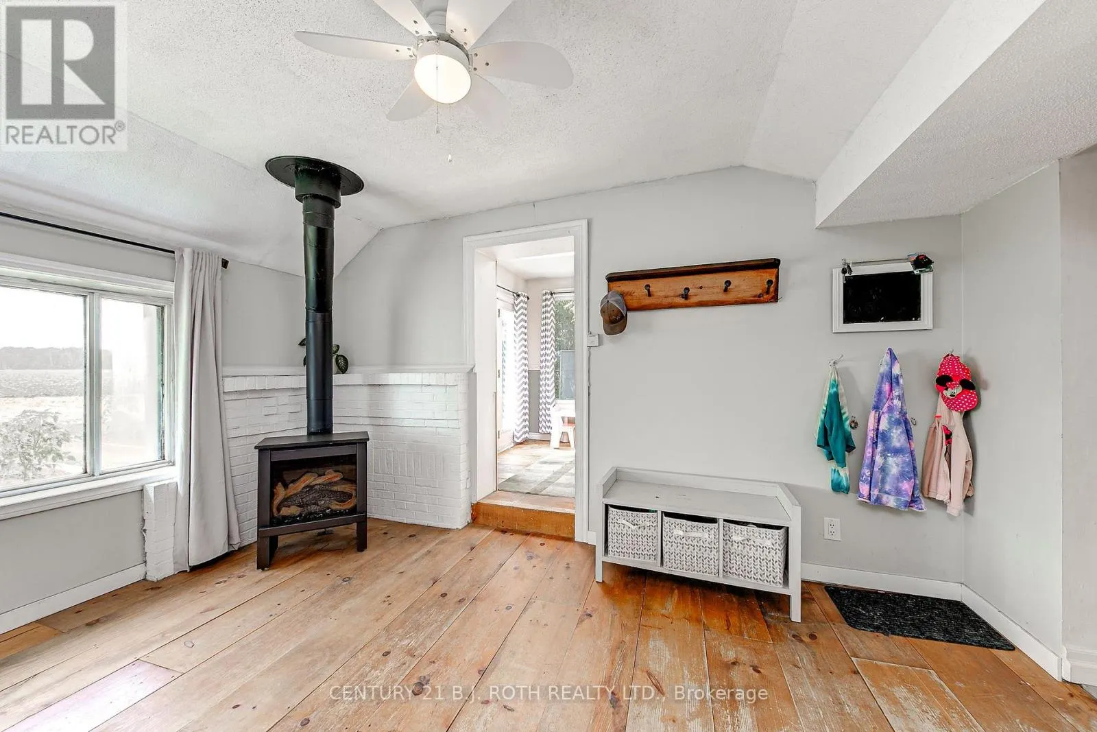 17 DENNEY DRIVE