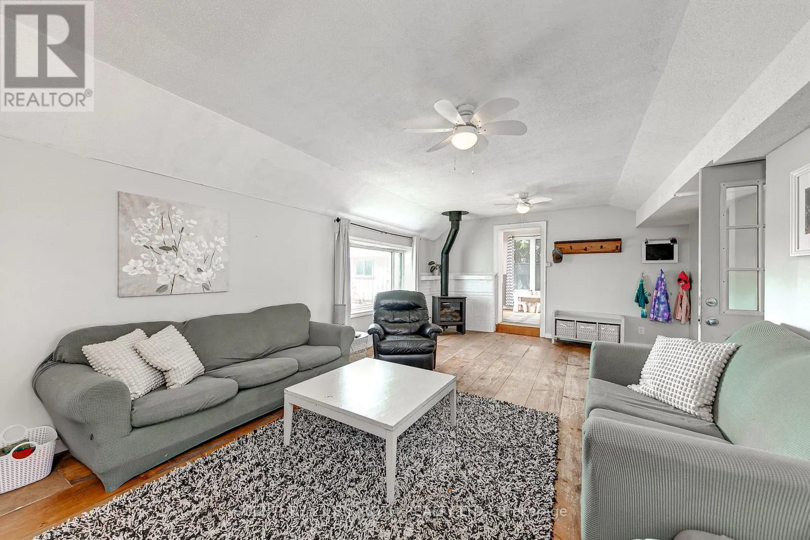 17 DENNEY DRIVE