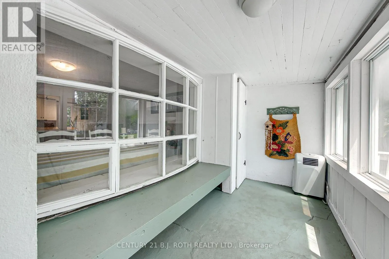 17 DENNEY DRIVE