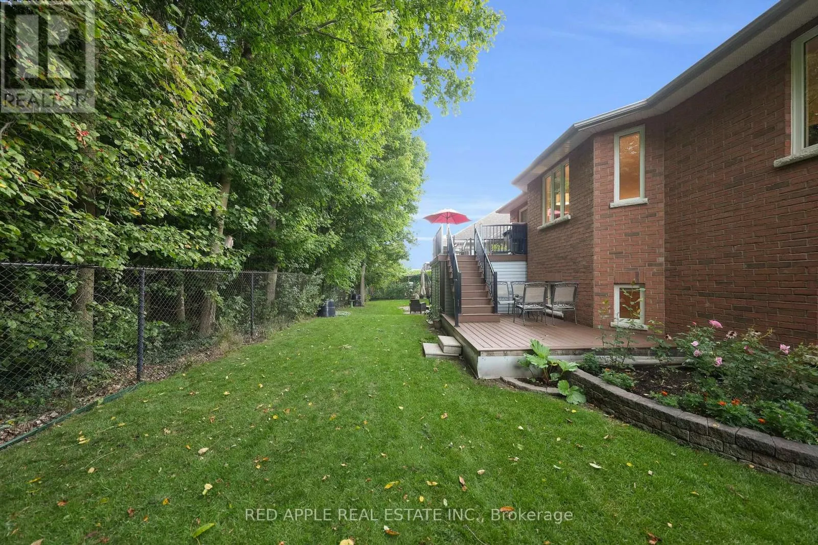 9 SUTHERLAND AVENUE