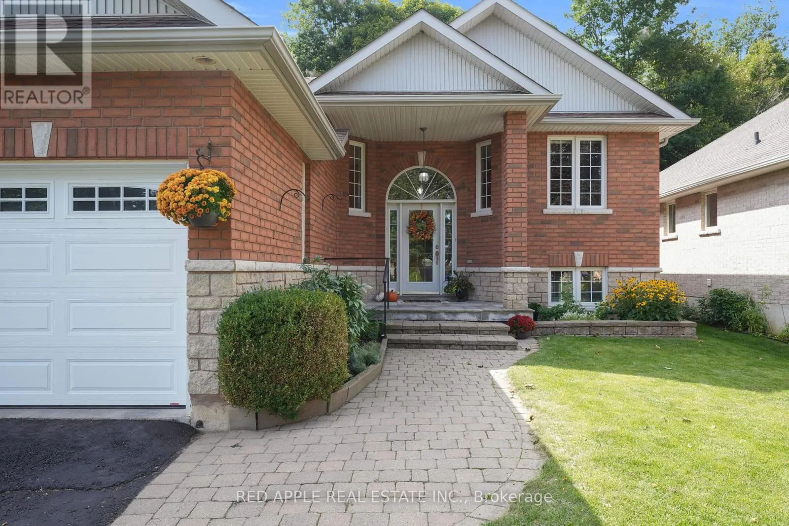 9 SUTHERLAND AVENUE