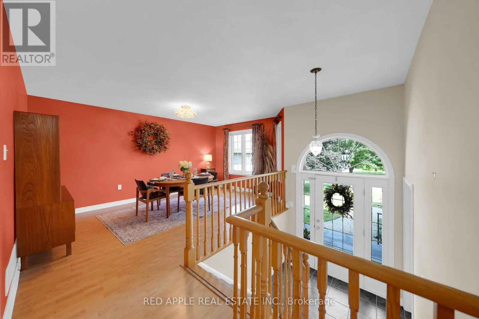 9 SUTHERLAND AVENUE